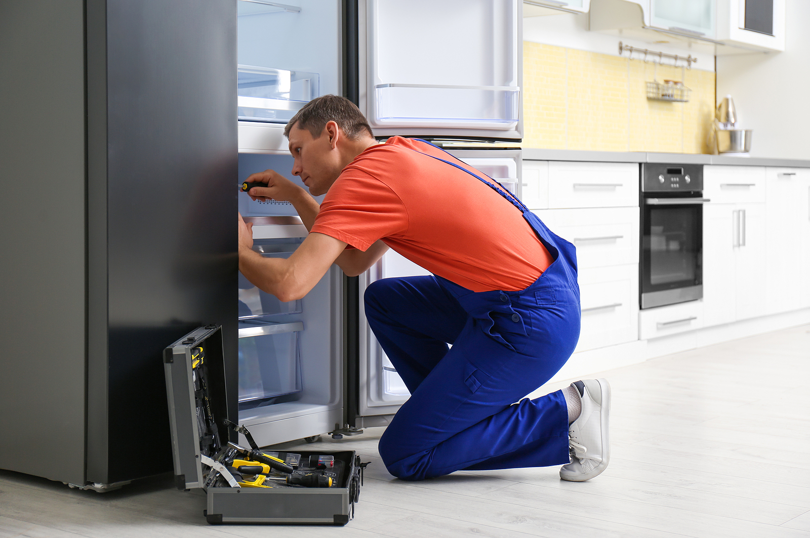 Maximizing Your Refrigerator’s Lifespan with Regular Maintenance and Fridge Repair Services